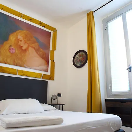 호텔 Red And Blues Music