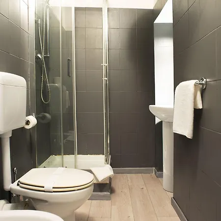 호텔 Red And Blues Music 2*