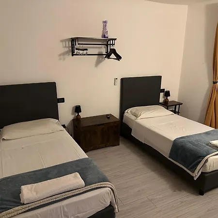 Red And Blues Music 호텔 2*